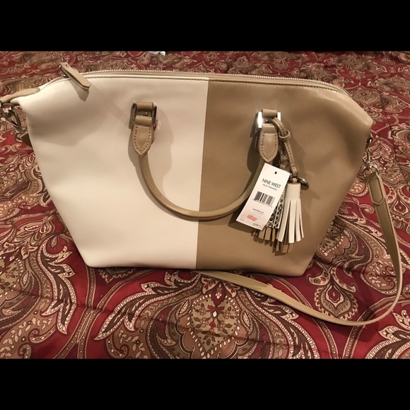 Medium size new purse - Picture 1 of 7